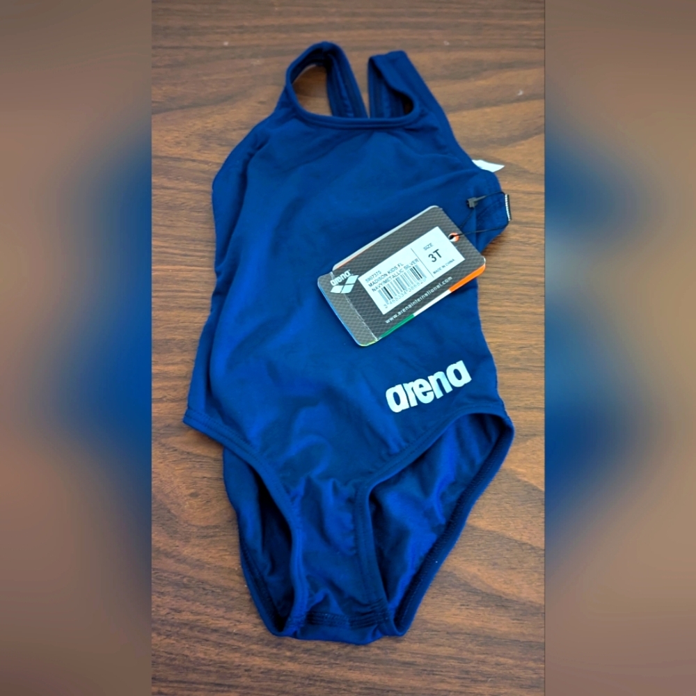 Arena swimsuit for girls size 3T